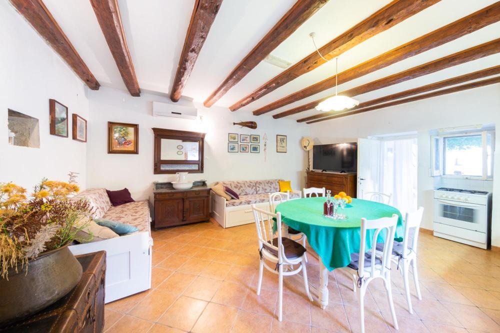 Holiday Home Burba Komiža Kültér fotó